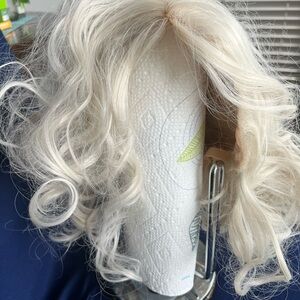 20in Lace front platinum blond curly wig